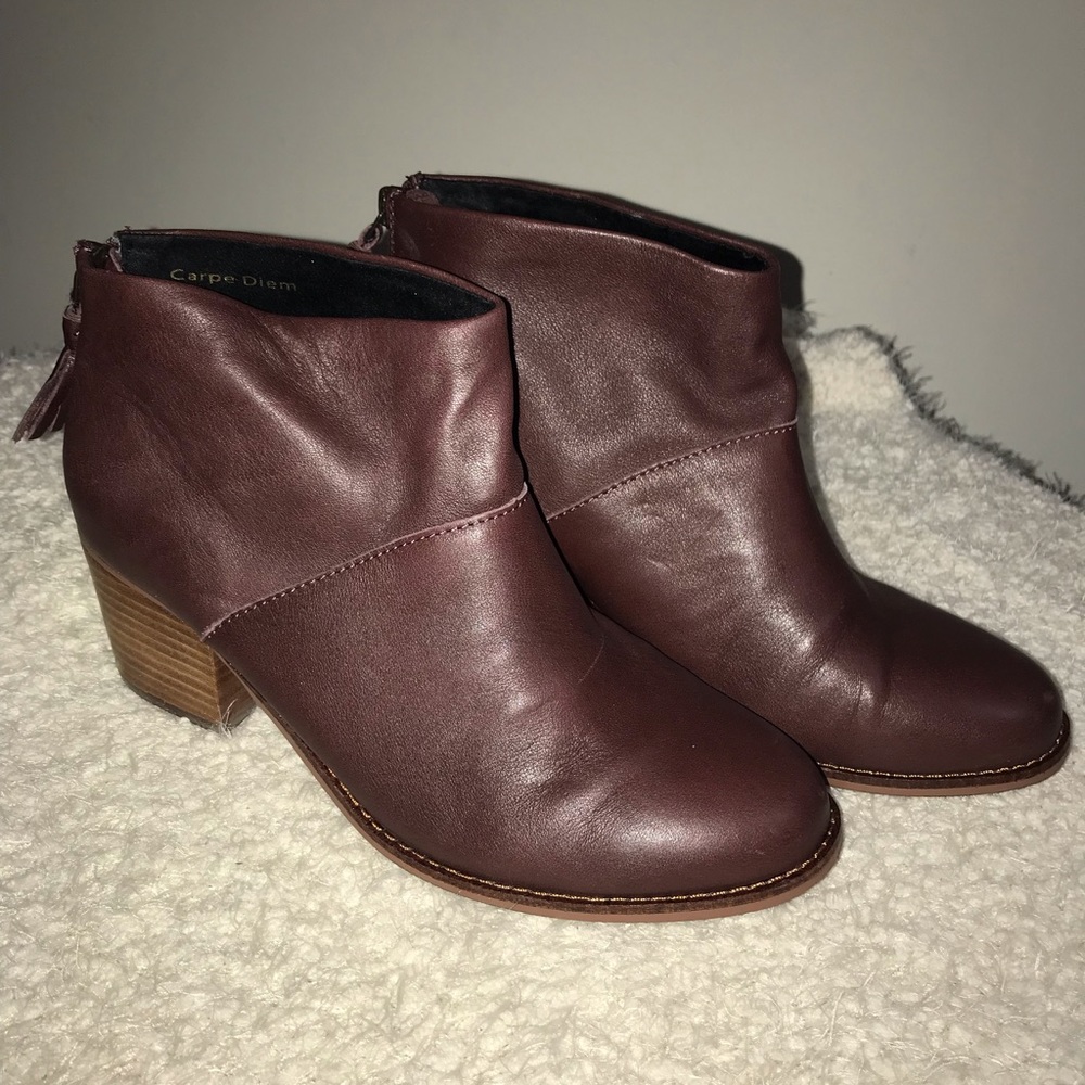 TOMS Leila Ankle Boot in OXBLOOD